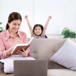 A nutritionist with a happy kid